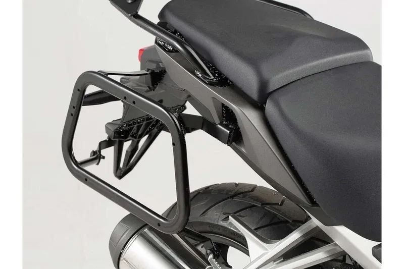 EVO SIDE CARRIER VFR800X Beställ nu