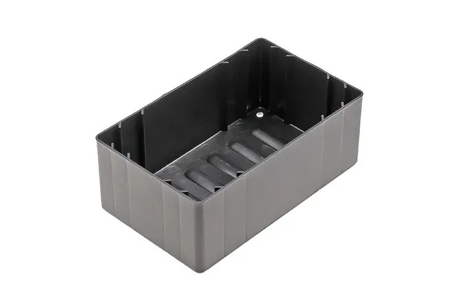 Outlet Batterihus Grand Retro svart